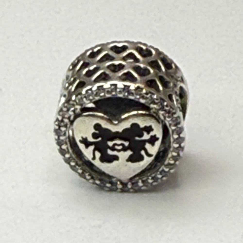 Retired Pandora Disney Mickey & Minnie Kissing Heart Charm